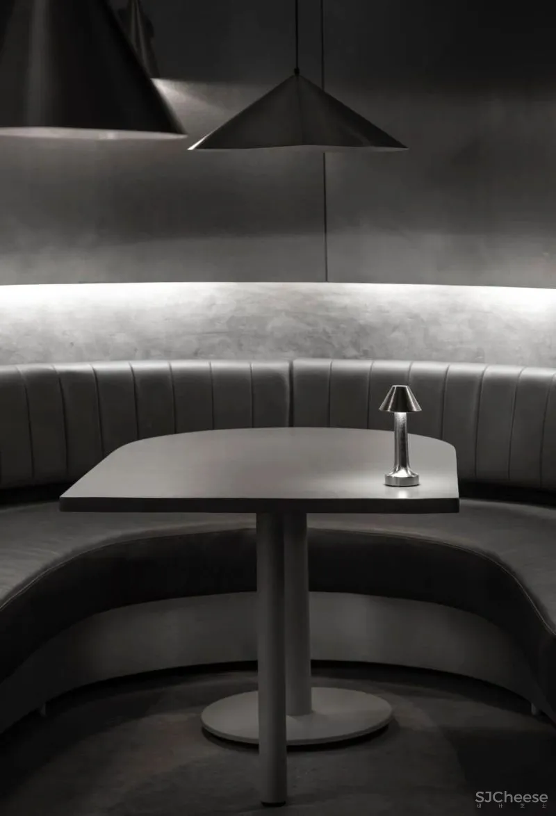 RENESA ARCHITECTURE新作|暗黑式混凝土结构