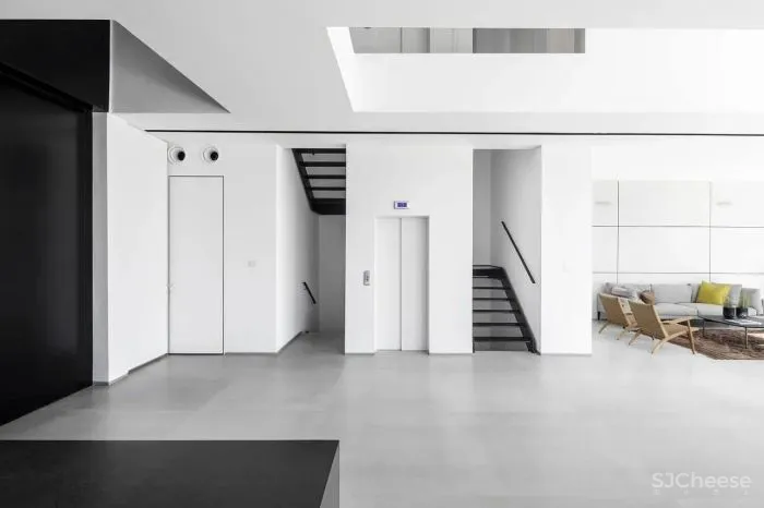 以色列的极简主义黑白美学 Raz Melamed新作