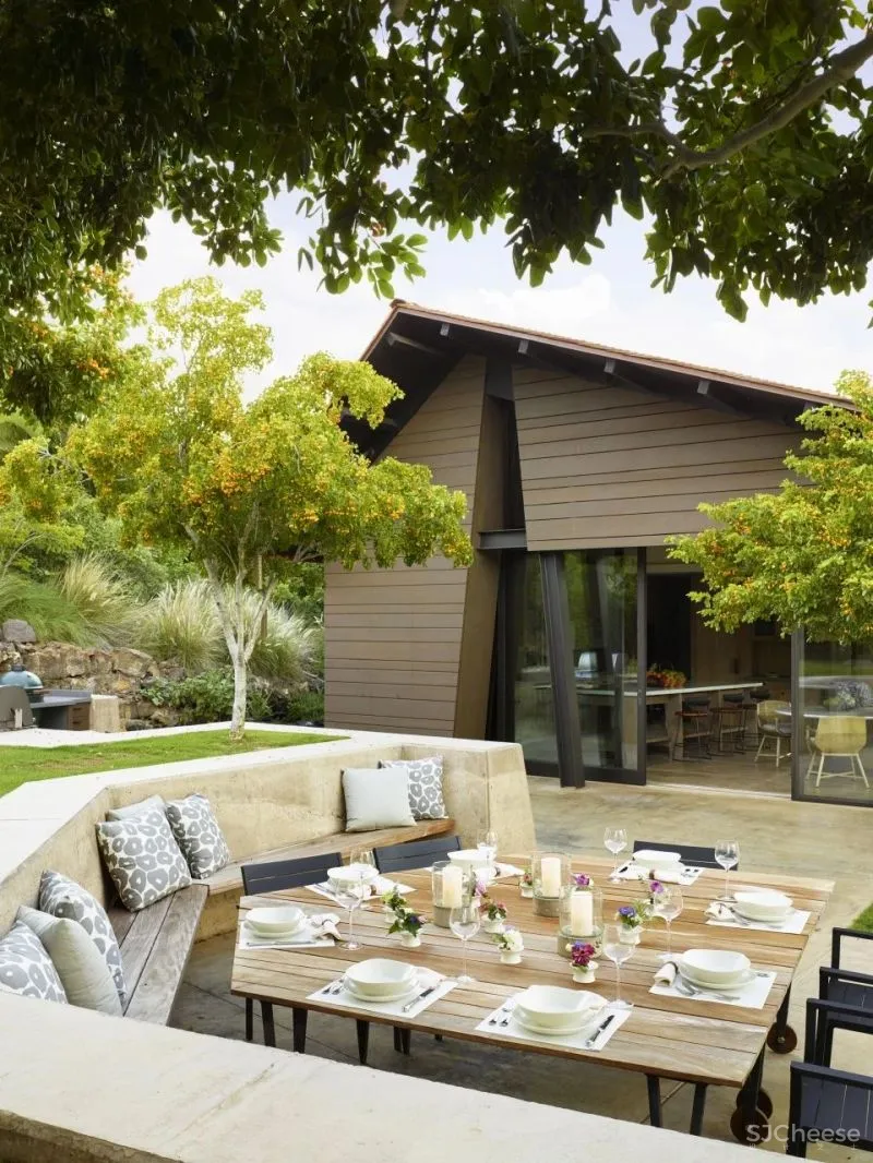 以自然融为一体的房子，脸书创始人都找他设计。网友：秒杀富丽堂皇的奢华！