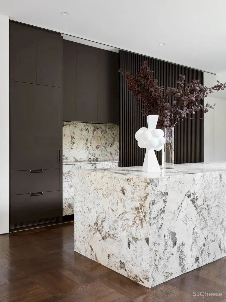 628㎡私宅设计,外立面开启方式亮了