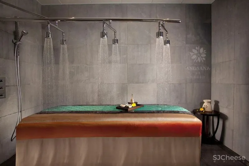 世界顶尖的悦榕庄集团,竟然是家设计公司