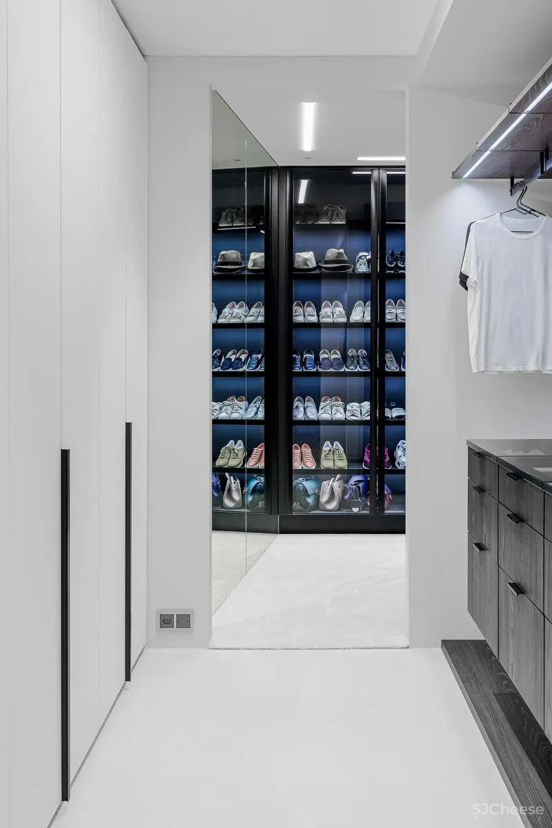 超广角落地窗私人公寓，不出户眺望整个黑海！