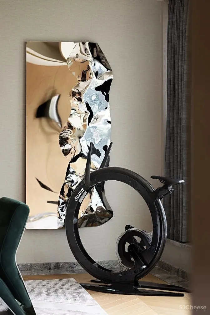 AN AURA设计|「出界 X 入格 」城市中心环幕公寓