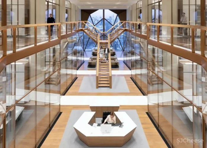 Foster Partners新作落成，蜂窝状外立面让人耳目一新！