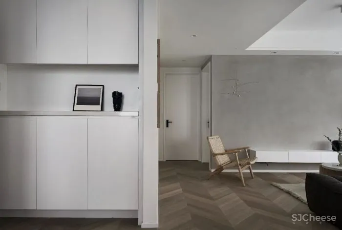 IT行业95后单身小哥哥,气质简约90m²,超撩!