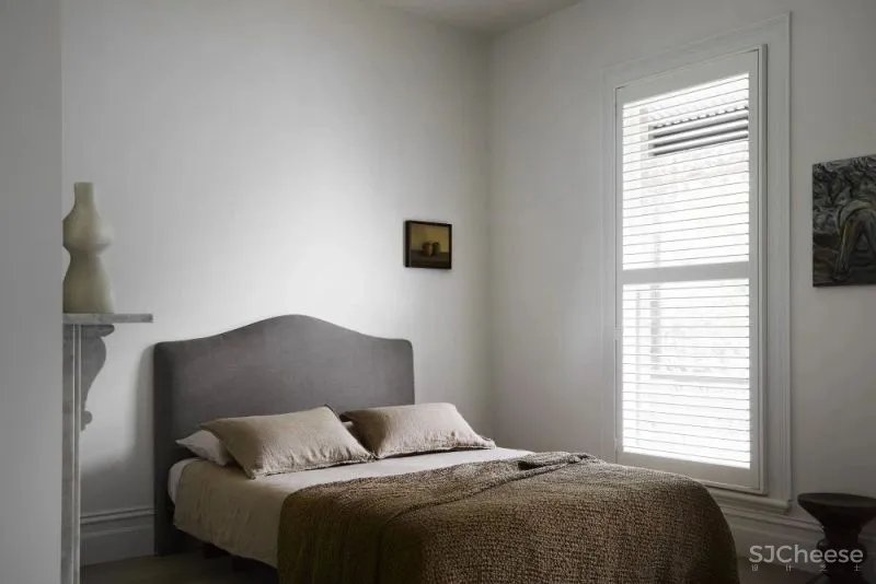 看惯了金碧辉煌的豪宅,怀念这种朴素的简约风