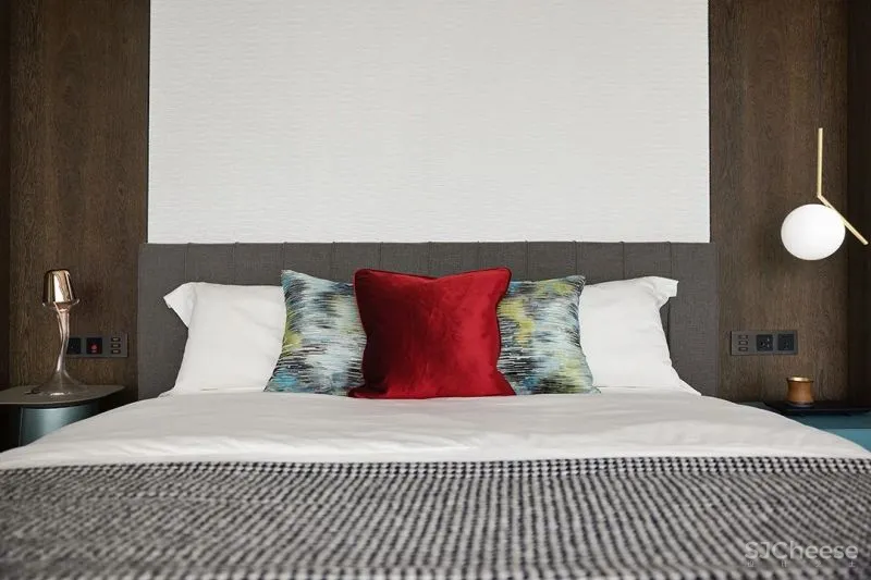 鸿艺源 深圳万科臻湾汇 310m² 大平层,触动心灵深处的艺术共鸣