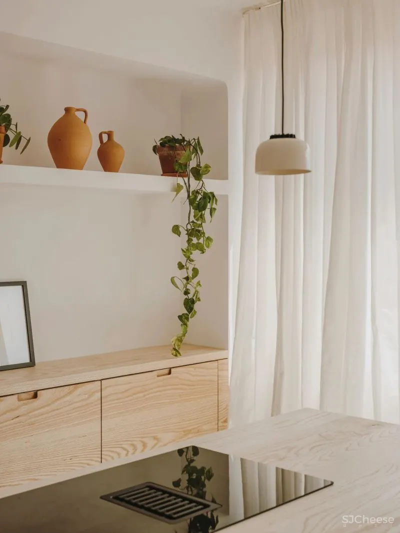 ISERN SERRA - CERAMIST VALERIA VASI.