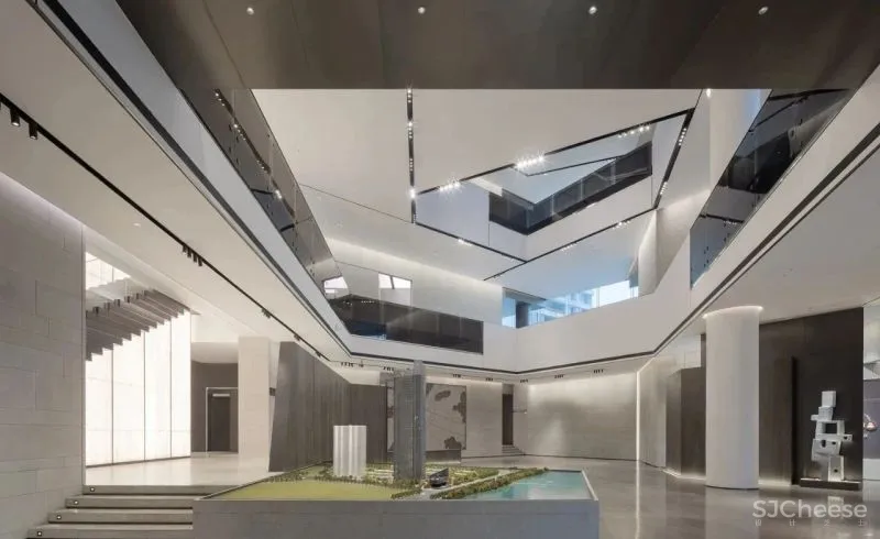 翘首眺江汉,低头见彩虹 DIA丹健国际