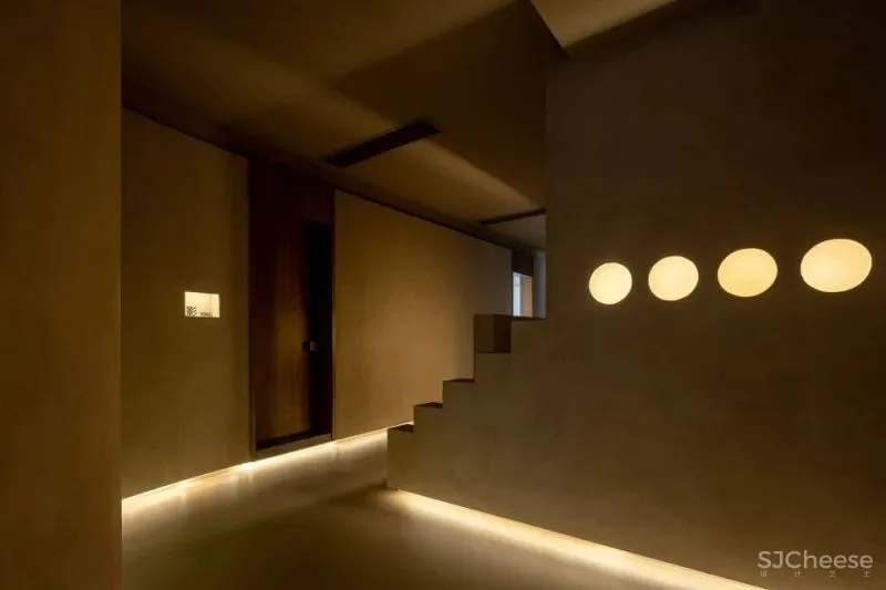 “森桉渡SPA”——桉而木润，玉韫石而山辉。