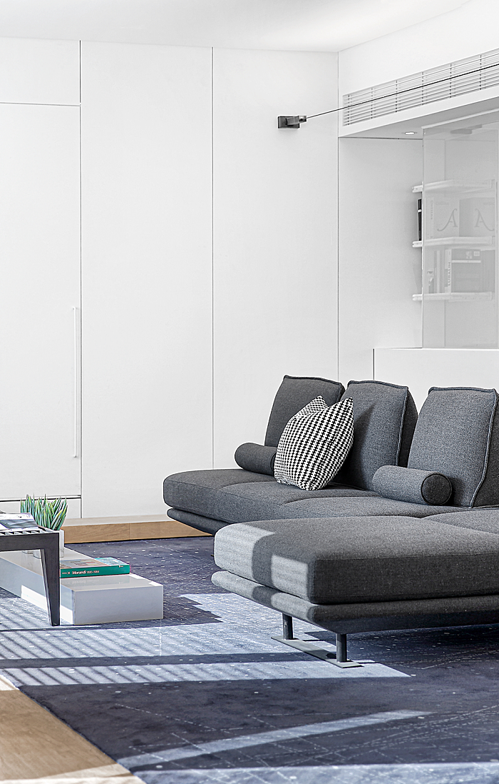 200㎡ 开放式大平层,极简黑白灰 · 讲述留白的艺术!