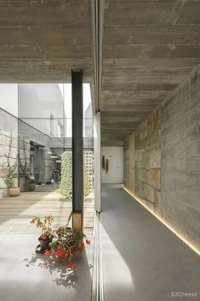 寂静深处有人家 葡萄牙贡多马尔CASA RIO住宅