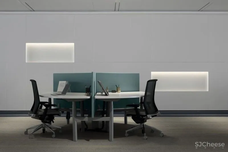 RONGOR 重塑办公美学,革新场景体验「星作」