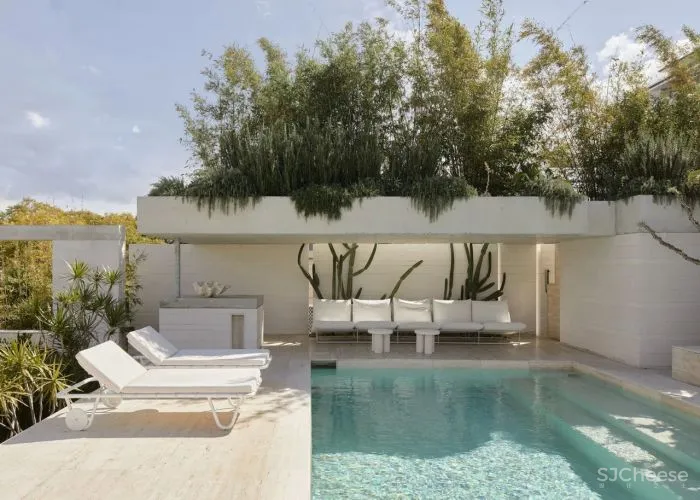 设计师夫妇的极简私宅，屋顶花园设计得太仙了！