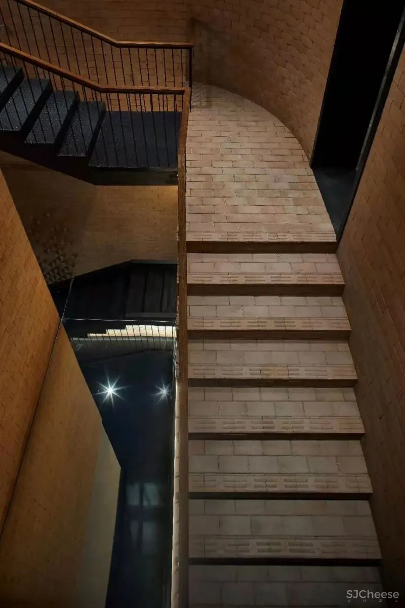 吕永中:朵云书院·戏剧店