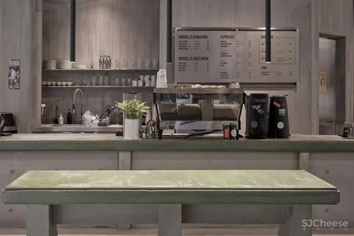 首尔Dorrell咖啡店,从滑冰文化的非正式性,趣味性中获得设计灵感