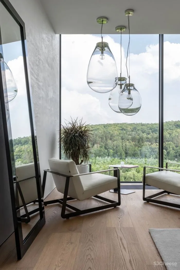 致敬安藤忠雄!5000㎡极简豪宅,用3万吨土“垫高“5米,只为看个风景?