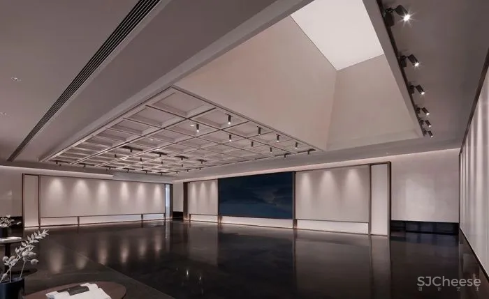 琚宾最新力作 重庆最高豪宅地标:江北嘴「国际金融中心A ONE」营销中心