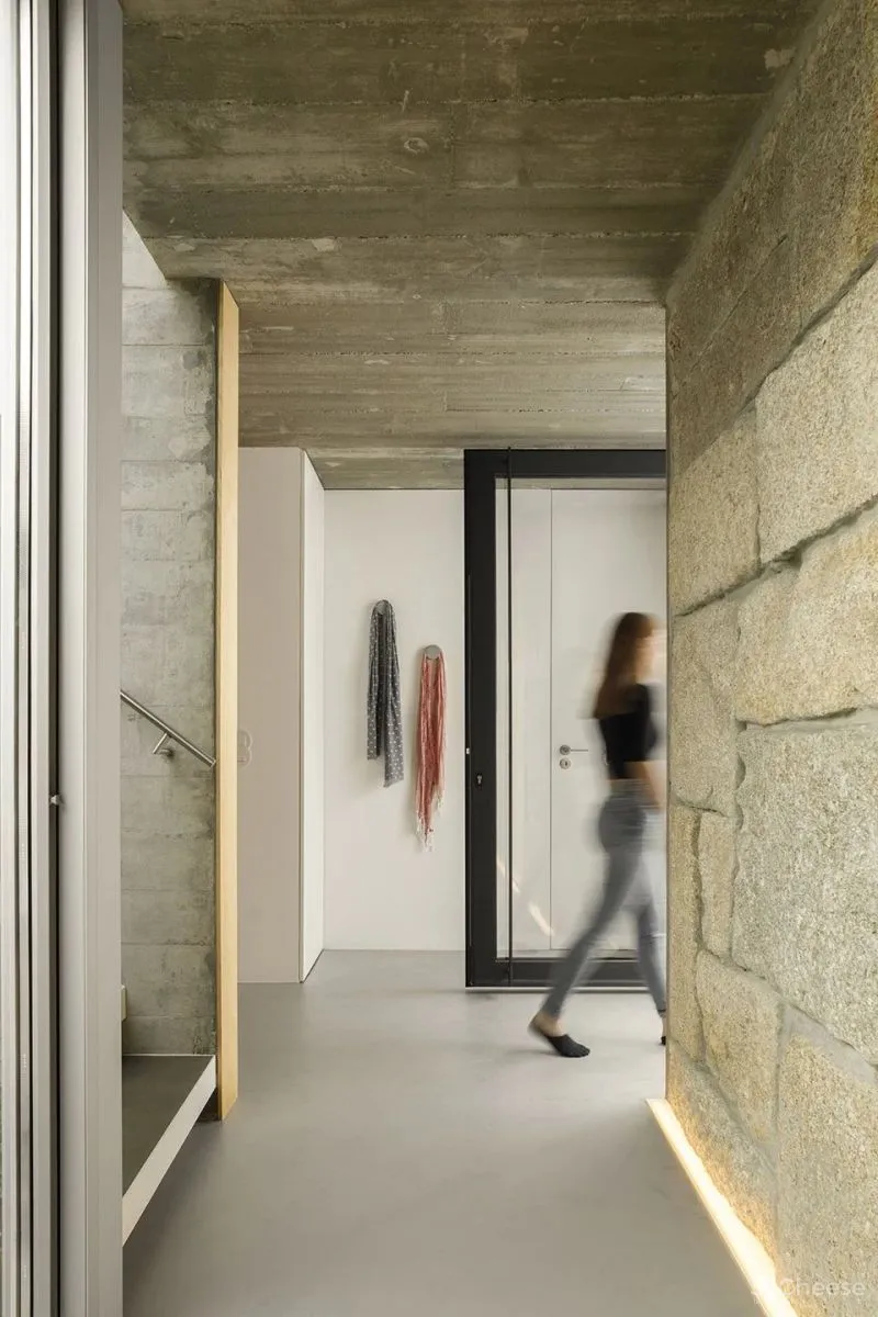 寂静深处有人家 葡萄牙贡多马尔CASA RIO住宅