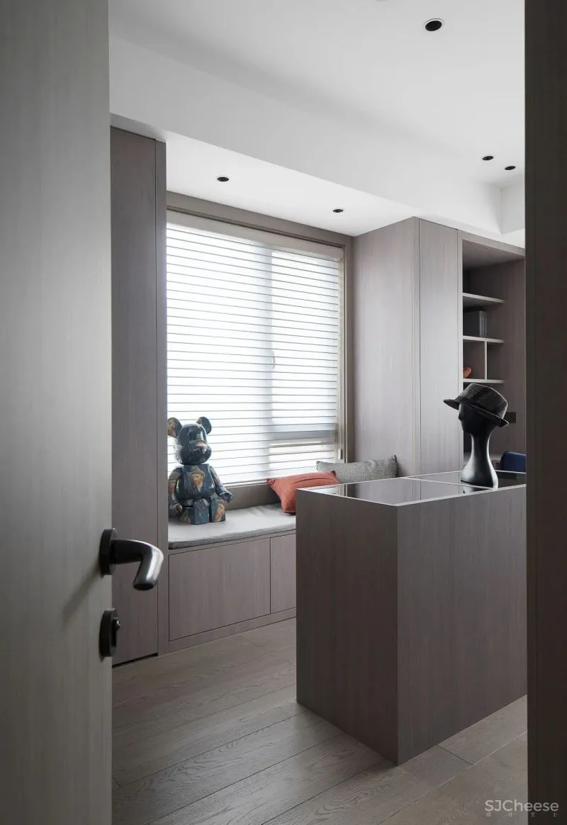 新作 王舒森:家人闲坐,灯火可亲