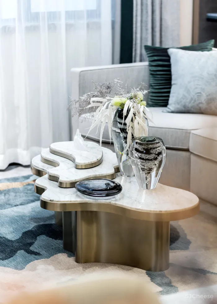 【香港方黄集团新作 】静谧无忧桃花源vs烈艳蓝金Dior