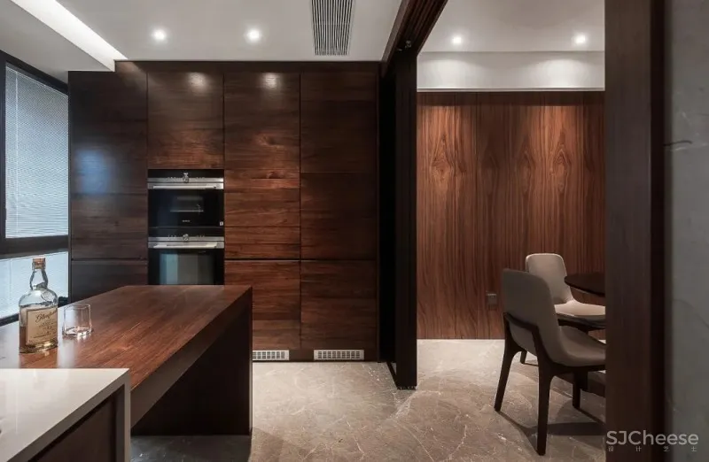 MIYUKO美域高 丨简单不平凡,这样的“高级黑”谁不爱