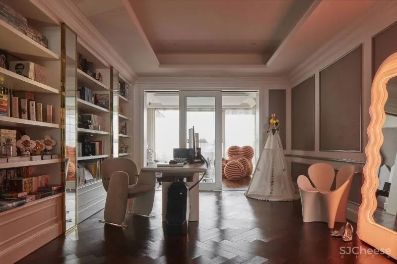 一半空间、一半艺术,这个360m²充满复古腔调