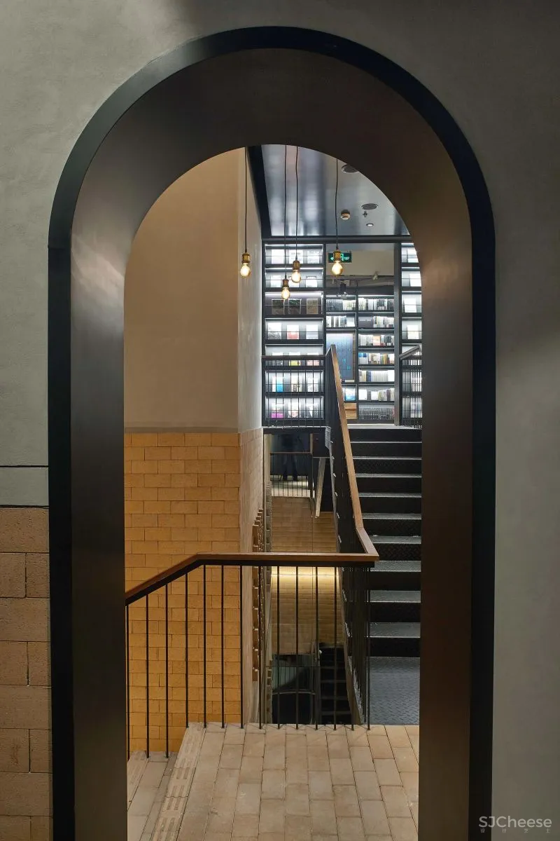 吕永中:朵云书院·戏剧店