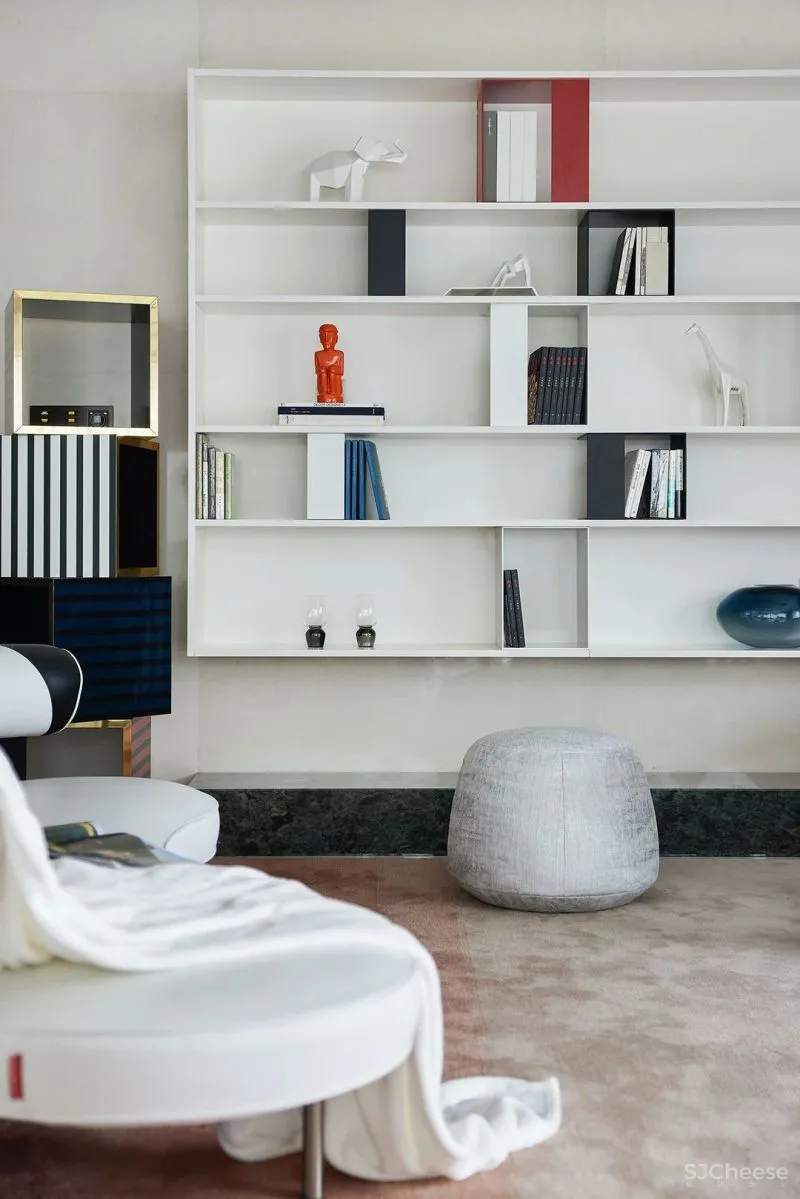 鸿艺源 深圳万科臻湾汇 310m² 大平层,触动心灵深处的艺术共鸣