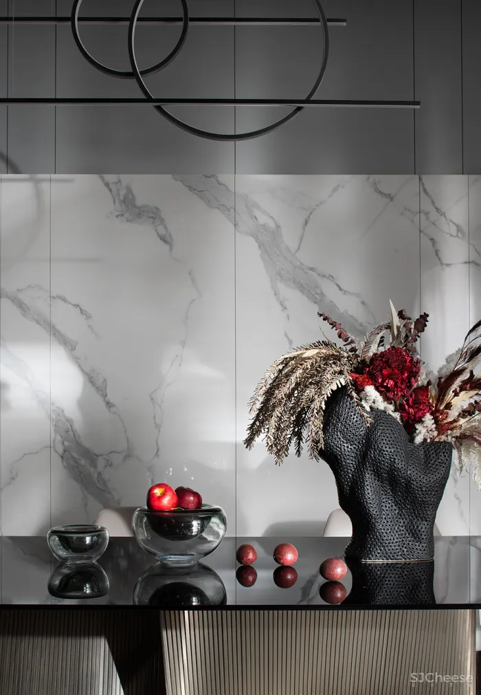 元禾大千:经典色彩搭配,红与黑的灵魂对白!