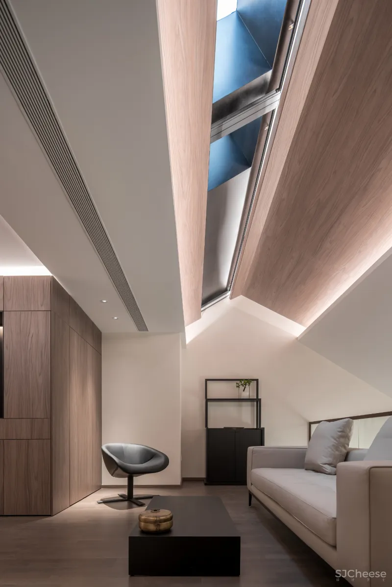 集见设计 × 私宅:坡屋顶的扩展形式