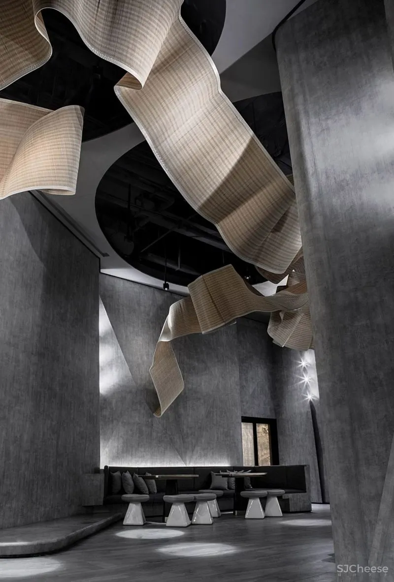 生活和娱乐应该是两面性,打造独特的餐饮体验空间