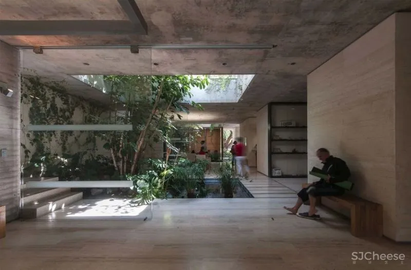 “下沉式”庭院来袭,比传统院子更实用!