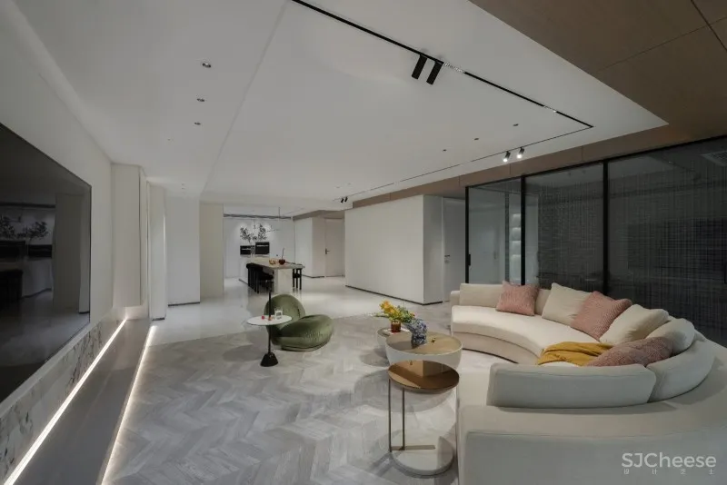 温暖初春 奶油色的家