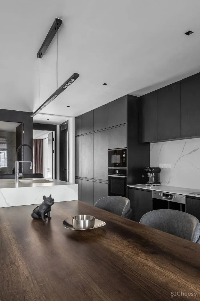 200㎡现代简约,时尚的弧形楼梯,舒适温馨的家,档次优雅!