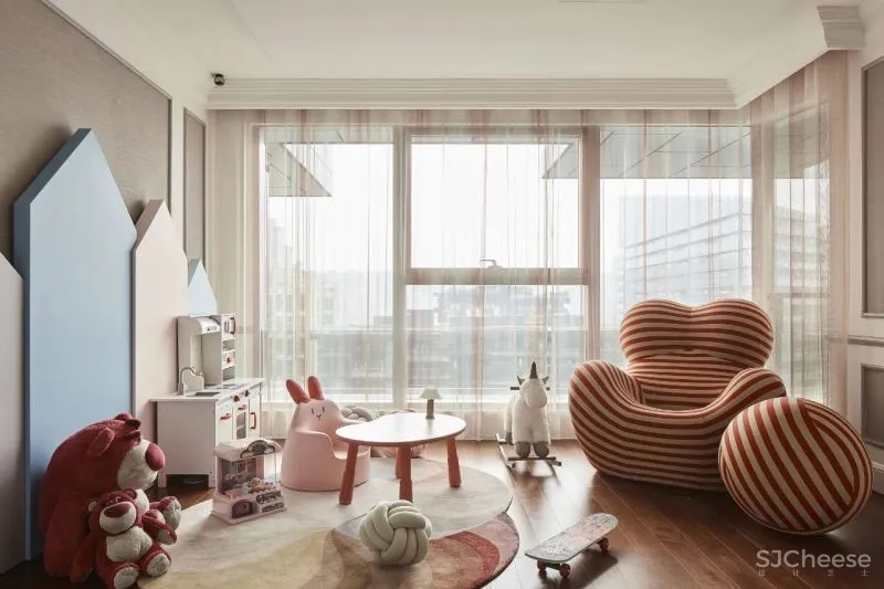 一半空间、一半艺术,这个360m²充满复古腔调