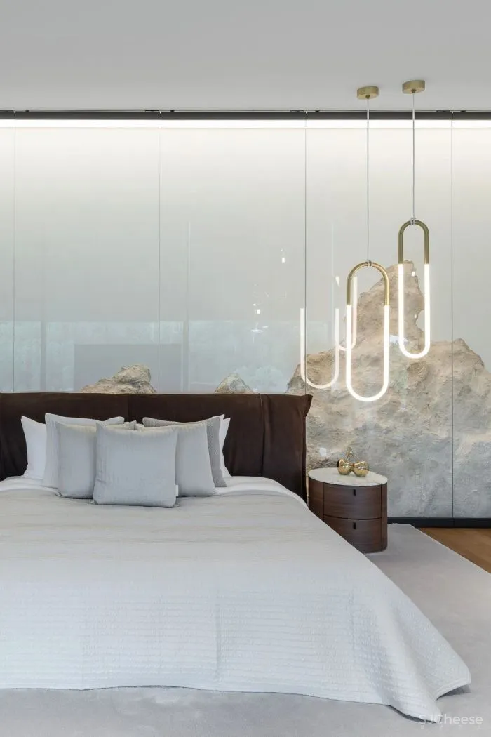 致敬安藤忠雄!5000㎡极简豪宅,用3万吨土“垫高“5米,只为看个风景?