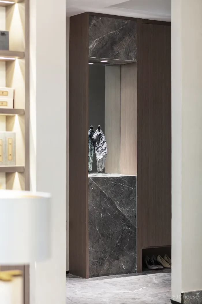 【香港方黄集团新作 】静谧无忧桃花源vs烈艳蓝金Dior