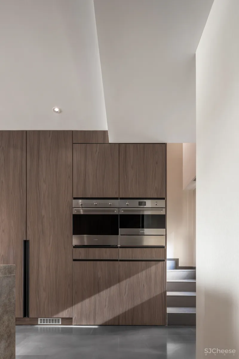 集见设计 × 私宅:坡屋顶的扩展形式