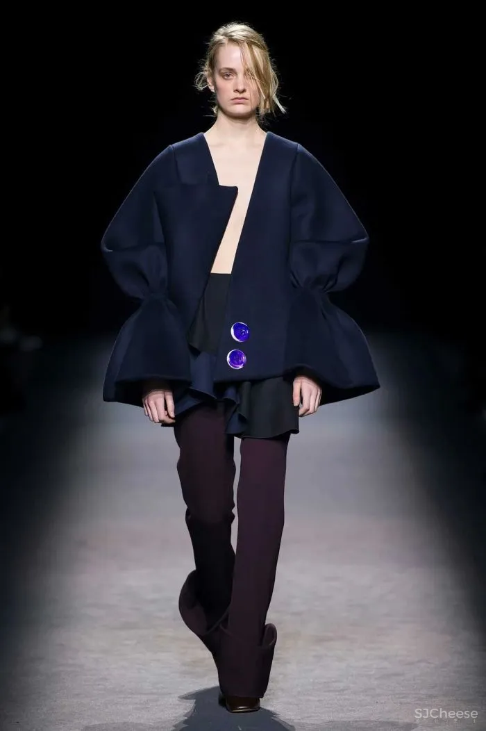 普罗旺斯百年建筑改造的精品酒店,建筑的时间感比薰衣草更迷人!