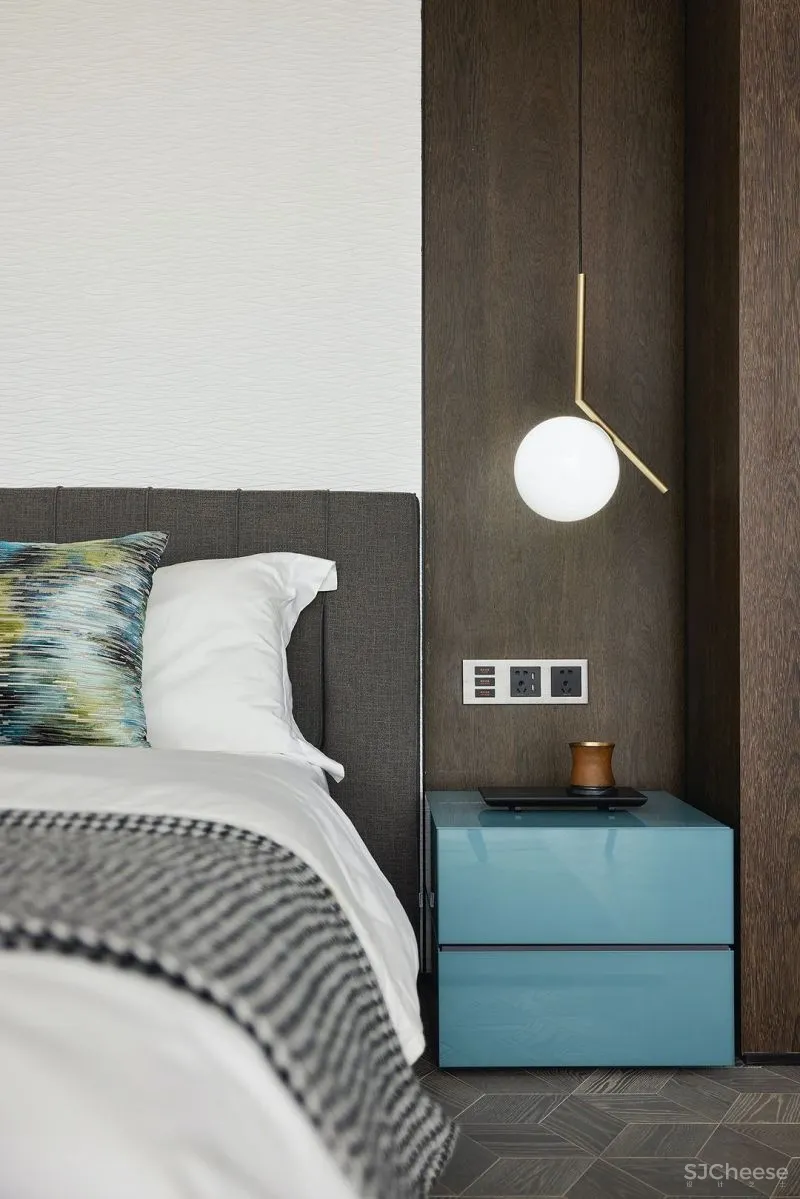 鸿艺源 深圳万科臻湾汇 310m² 大平层,触动心灵深处的艺术共鸣