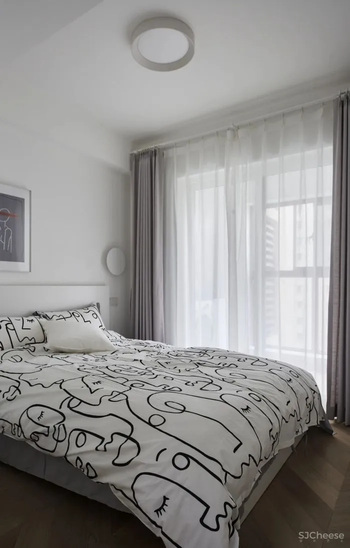 IT行业95后单身小哥哥,气质简约90m²,超撩!