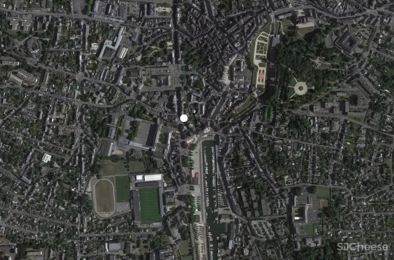 法国老城银行改造成办公室，古老与现代交相辉映，竟毫无违和感？