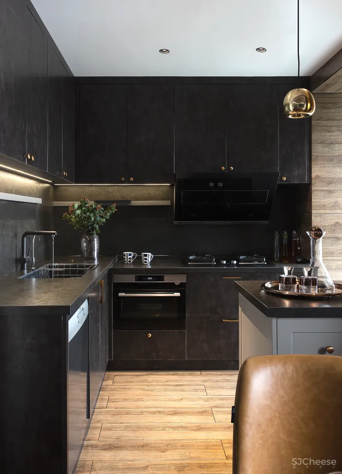 深圳屋主买下184㎡,摩登都市风 5米长衣帽间,装出大宅气度!