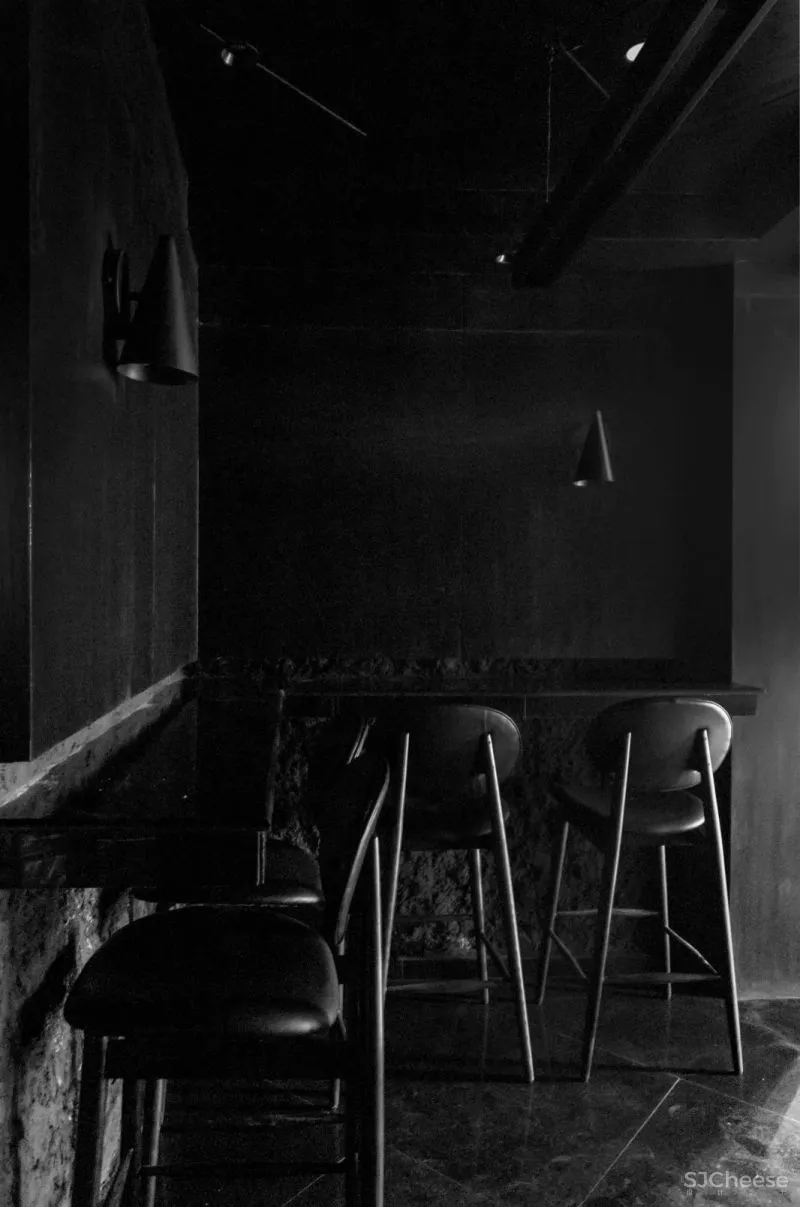 RENESA ARCHITECTURE新作|暗黑式混凝土结构