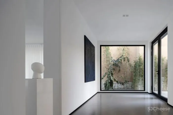 展 小 宁 苏州 500m² 极简大宅,治愈的家!