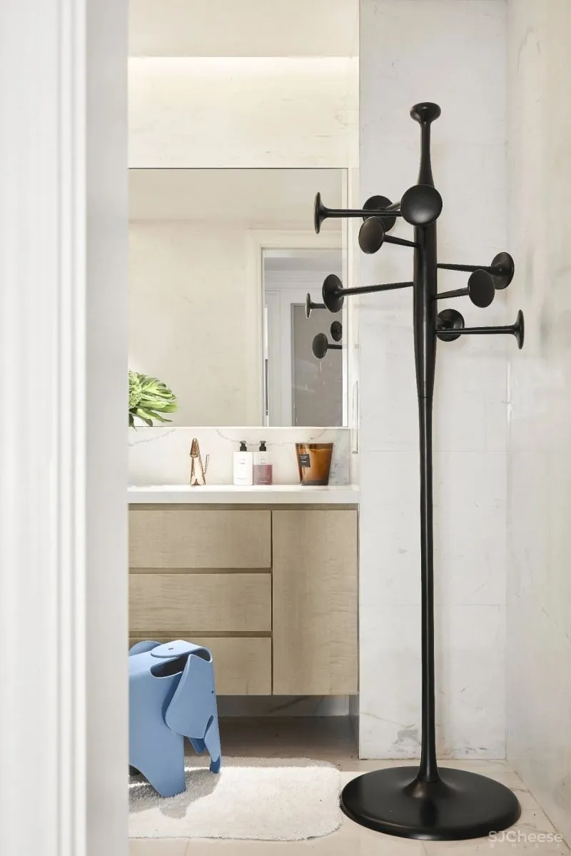 一半空间、一半艺术,这个360m²充满复古腔调