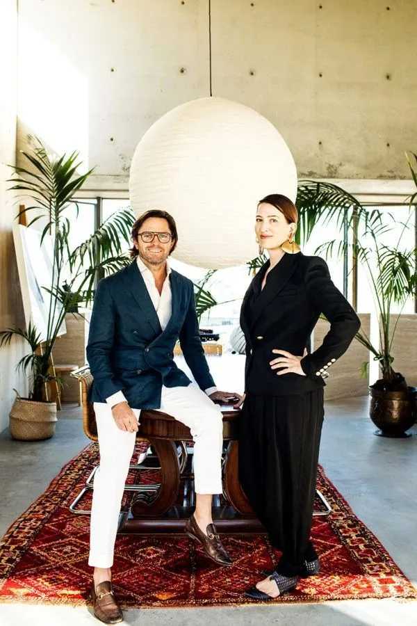 设计师夫妇的极简私宅，屋顶花园设计得太仙了！