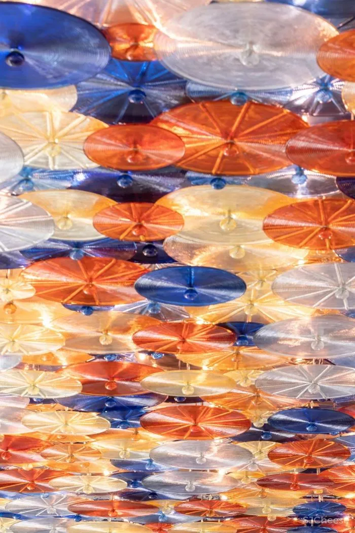 致敬安藤忠雄!5000㎡极简豪宅,用3万吨土“垫高“5米,只为看个风景?