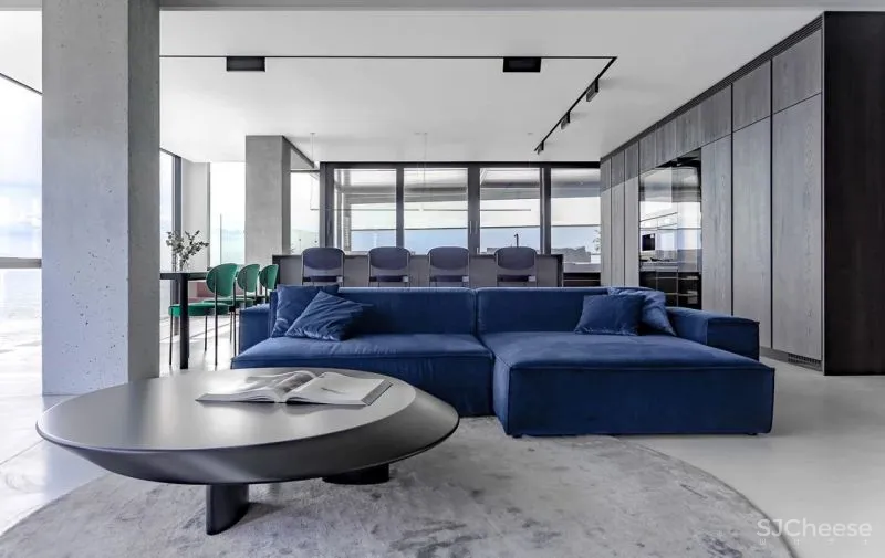 超广角落地窗私人公寓，不出户眺望整个黑海！